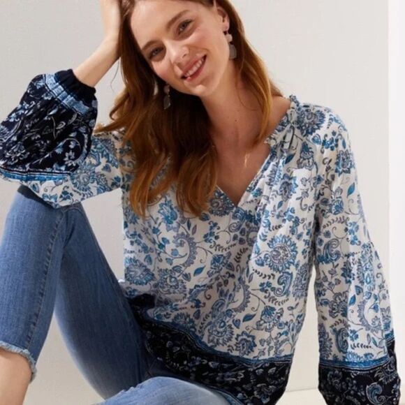 Ann Taylor LOFT Blue Border Floral Peasant Top - Picture 1 of 10